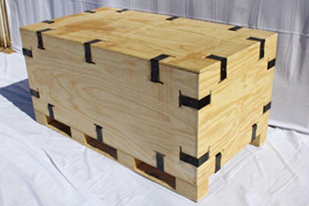 金伟达包装卡扣箱